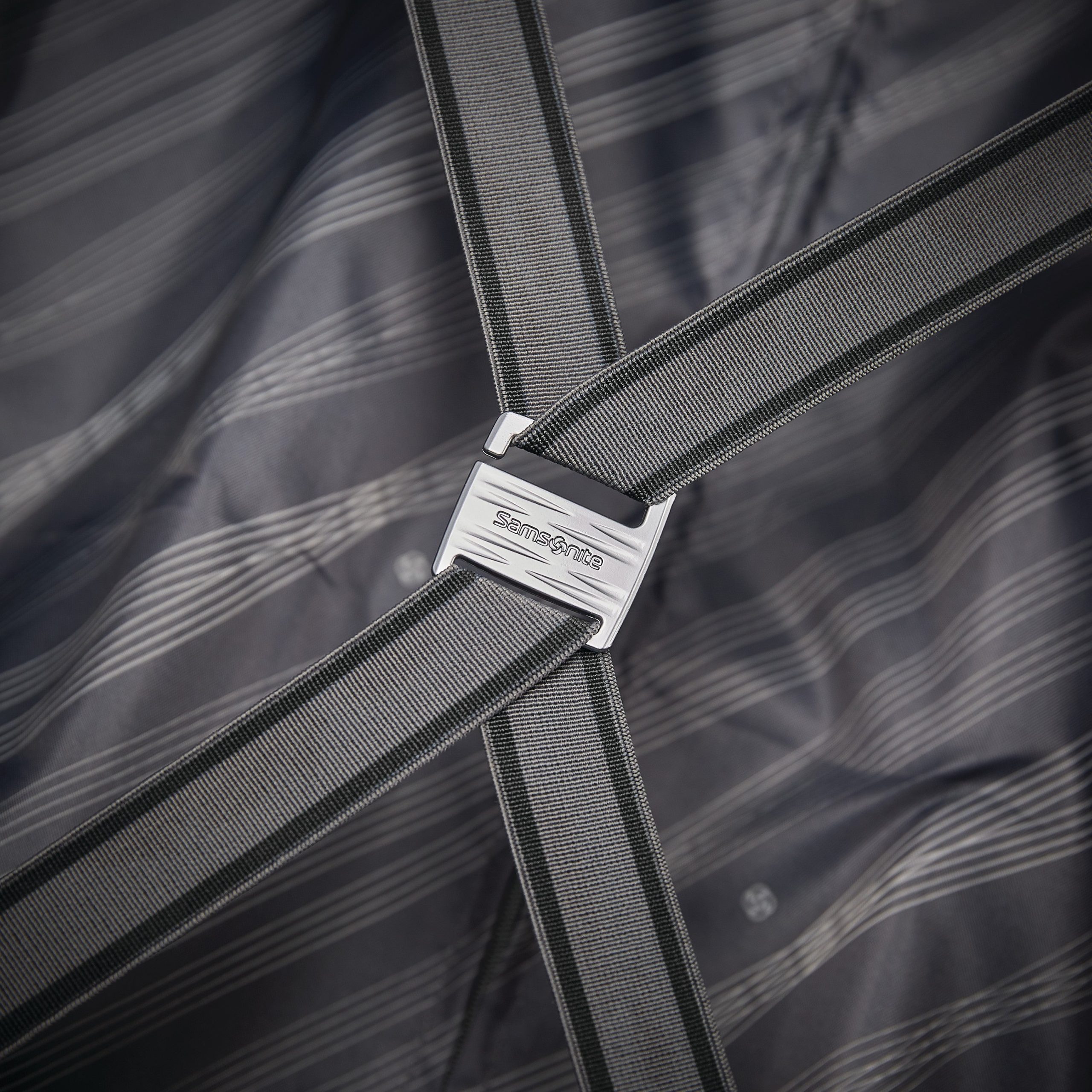 Voltage DLX Large Spinner Black - Image 4