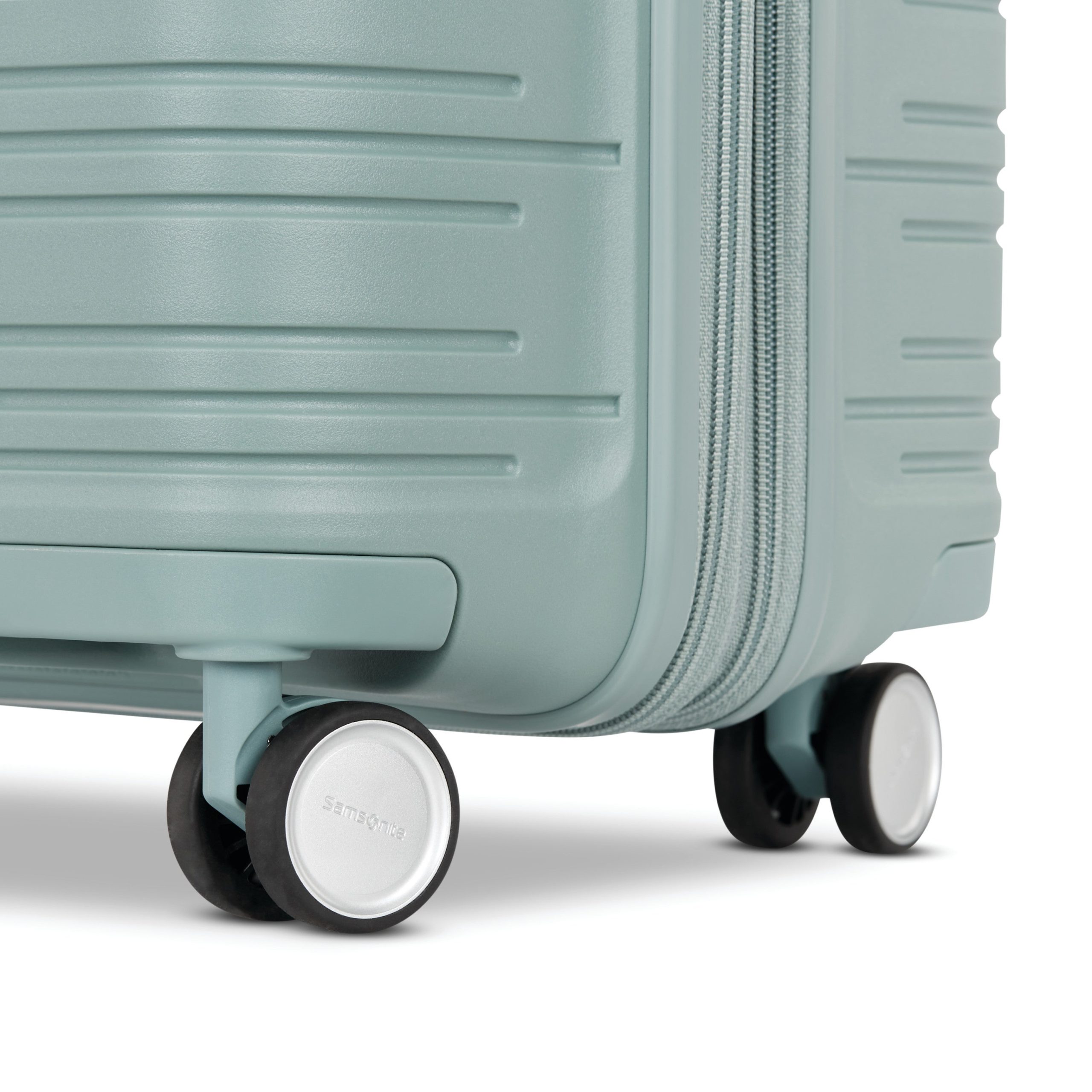 Elevation™ Plus Hardside Carry-On Pro Spinner Cypress Green - Image 4